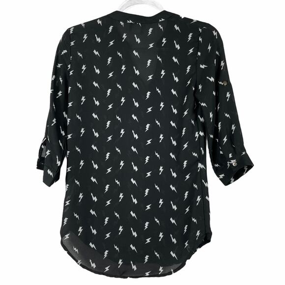 Bongo Black & White Lightning Bolt Print Sheer 3/4 Roll-Tab Sleeves Top - XS - Picture 7 of 12